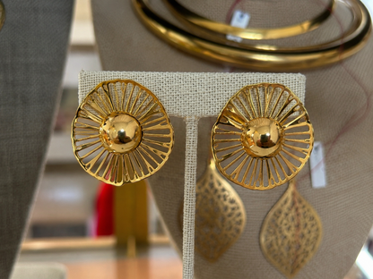 Isla Stud Earrings