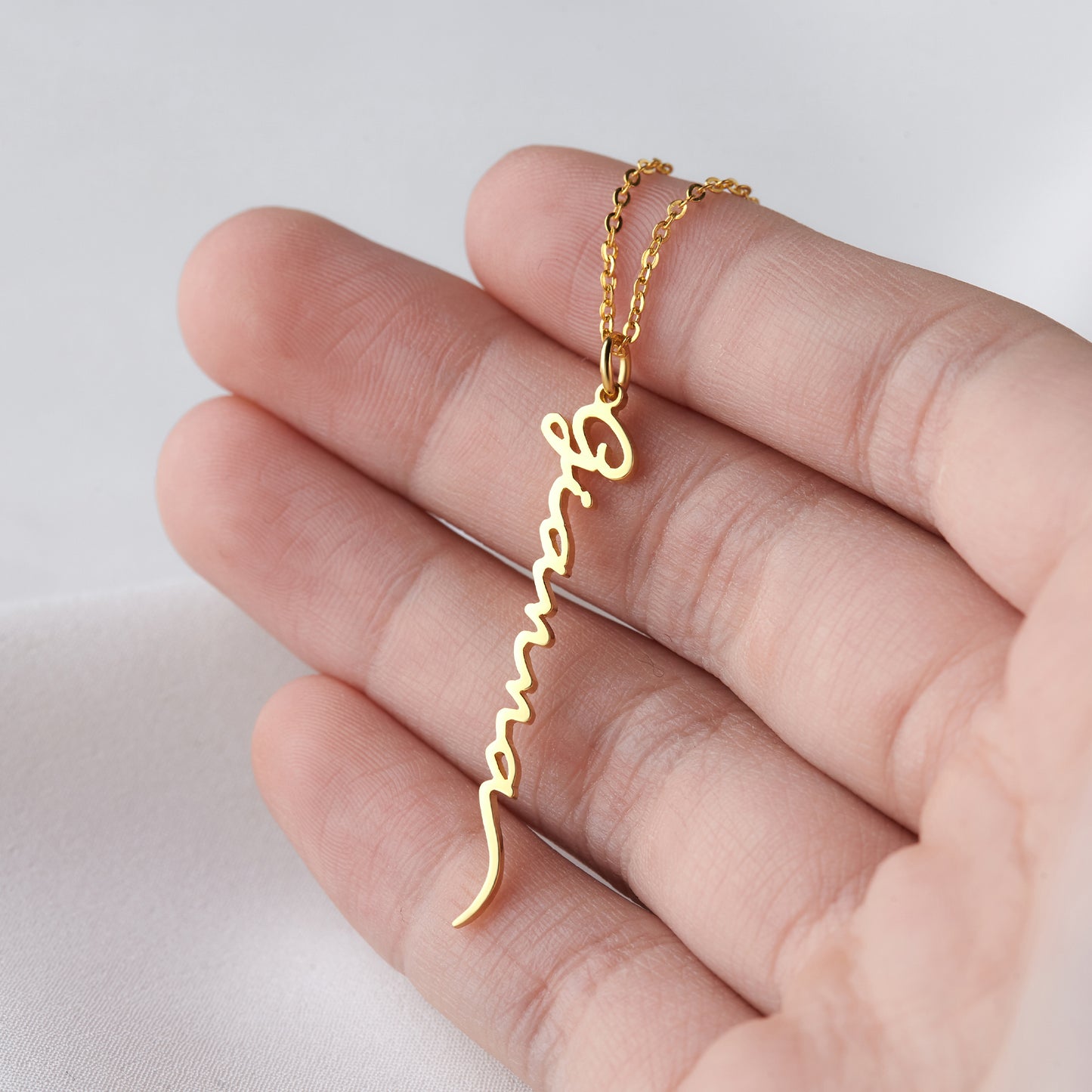 Single Nameplate Vertical Necklace